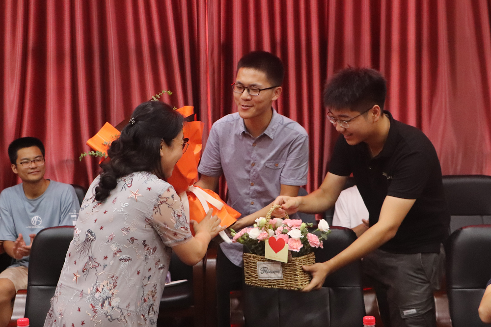 图片2 图片2